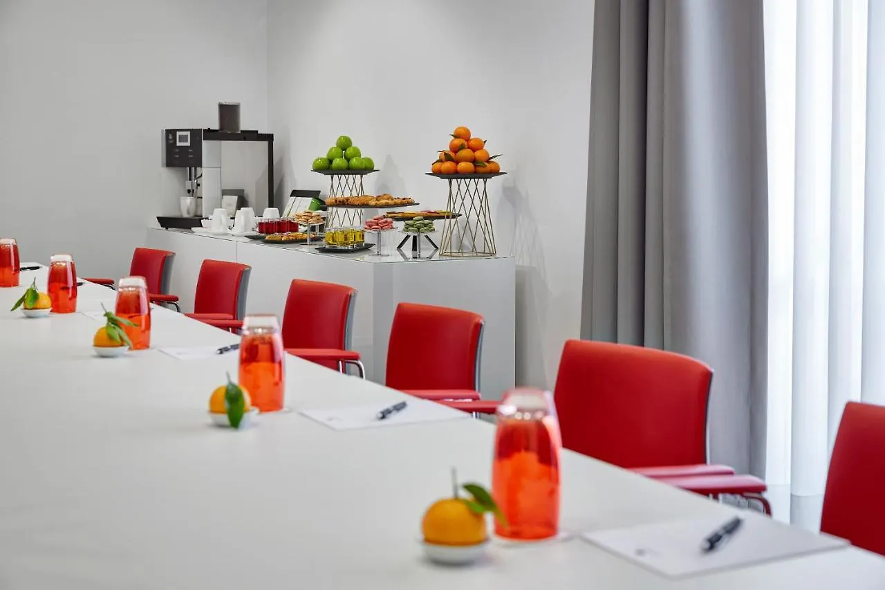 Legere Hotel Luxembourg Schuttrange 4*,